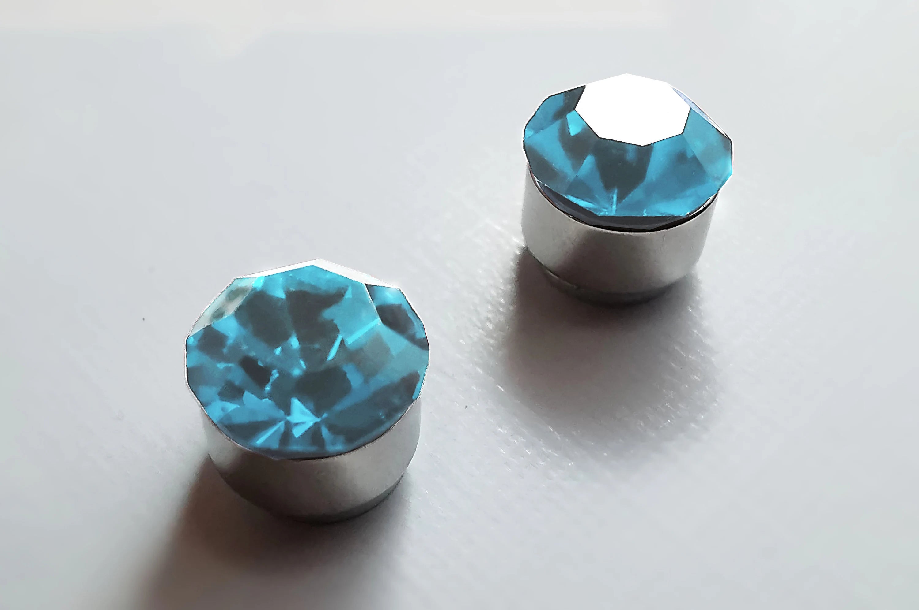 Magnetic Crystal Earring Stud